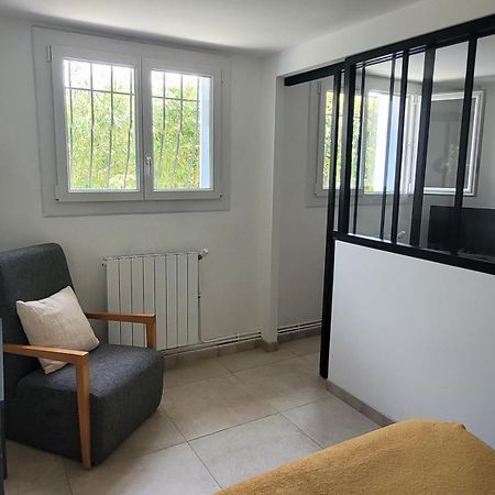 Location Appartement Dans Mas Provencal Монтё Экстерьер фото