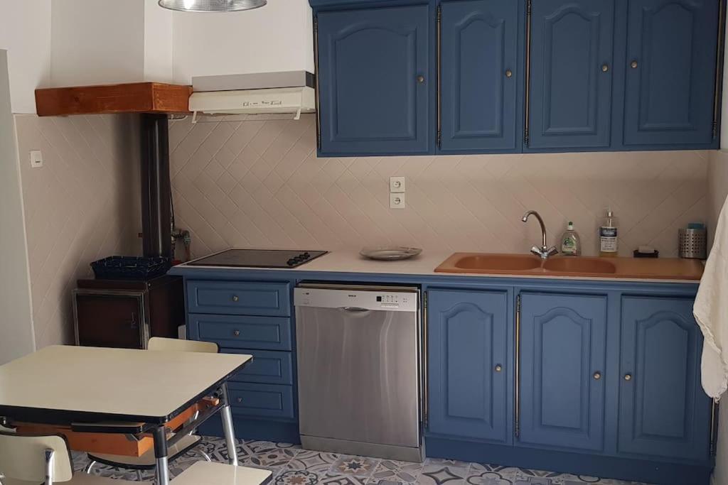Location Appartement Dans Mas Provencal Монтё Экстерьер фото