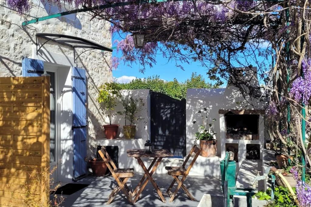 Location Appartement Dans Mas Provencal Монтё Экстерьер фото
