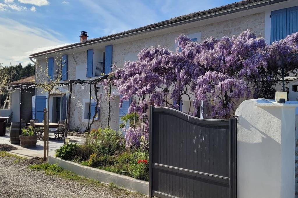 Location Appartement Dans Mas Provencal Монтё Экстерьер фото